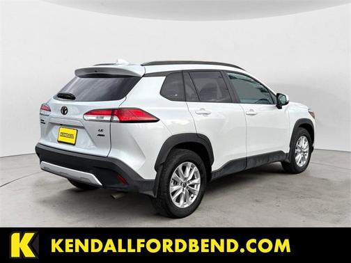 2022 Toyota Corolla Cross LE