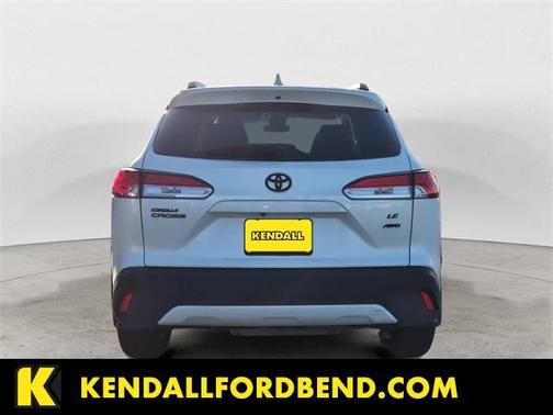 2022 Toyota Corolla Cross LE