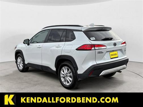 2022 Toyota Corolla Cross LE