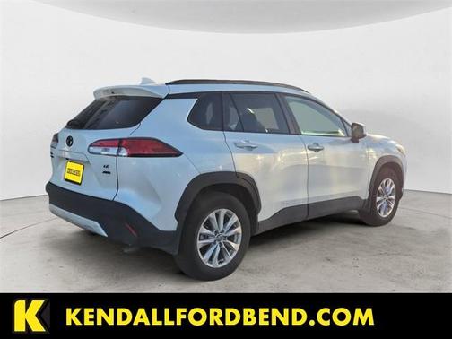 2022 Toyota Corolla Cross LE