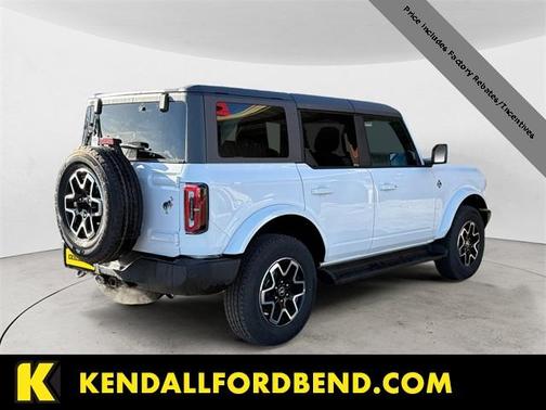 2025 Ford Bronco Outer Banks