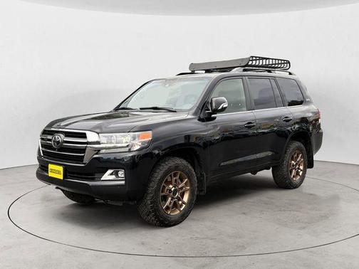 Midnight Black Metallic 2020 Toyota Land Cruiser