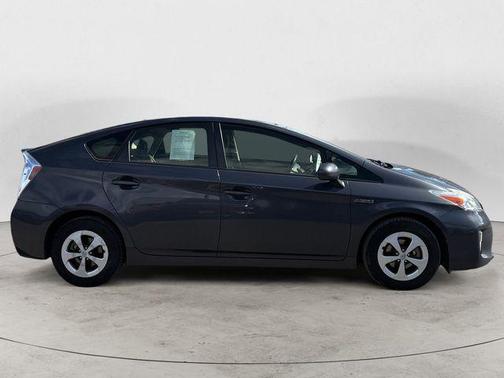 Winter Gray Metallic 2015 Toyota Prius Two
