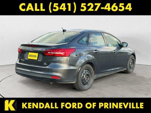 Magnetic 2017 Ford Focus SE