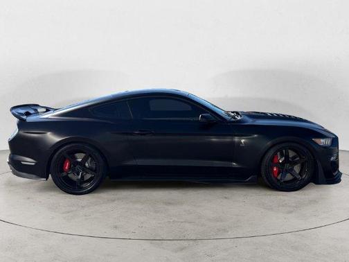 Shadow Black 2020 Ford Shelby GT500 Base