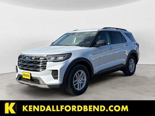 White Metallic 2026 Ford Explorer Active