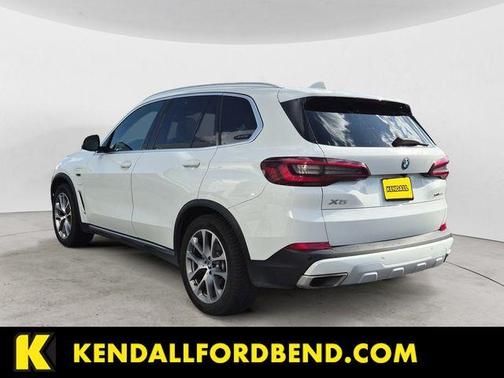 Alpine White 2022 BMW X5 PHEV xDrive45e