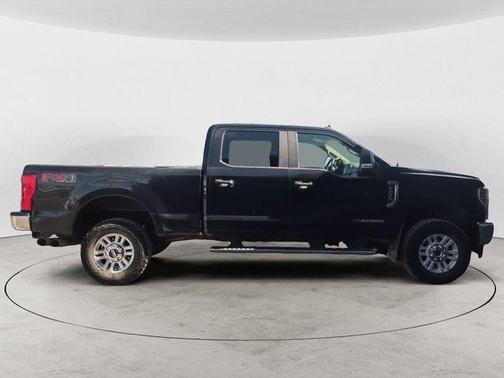 Black Metallic 2019 Ford F-250 XL