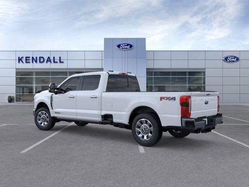 Oxford White 2026 Ford F-350 Lariat Super Duty