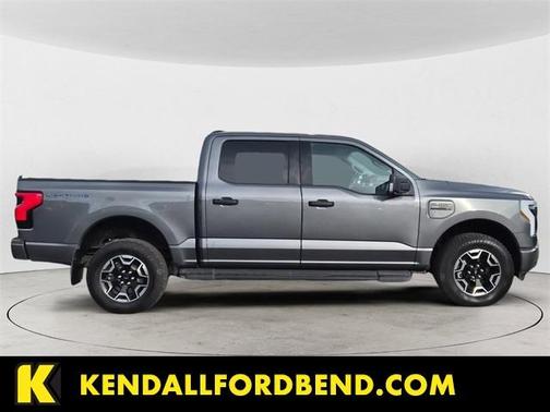 2023 Ford F-150 Lightning XLT