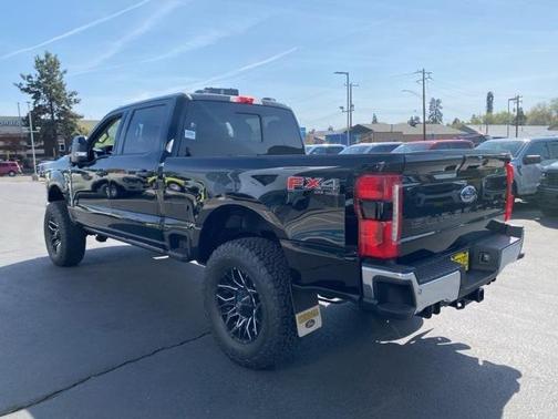 2024 Ford F-350 Lariat Super Duty