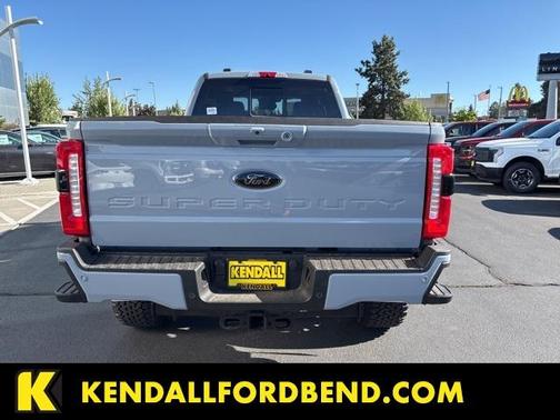 2025 Ford F-350 Lariat Super Duty
