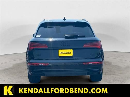 2023 Audi Q5 45 S line quattro Premium