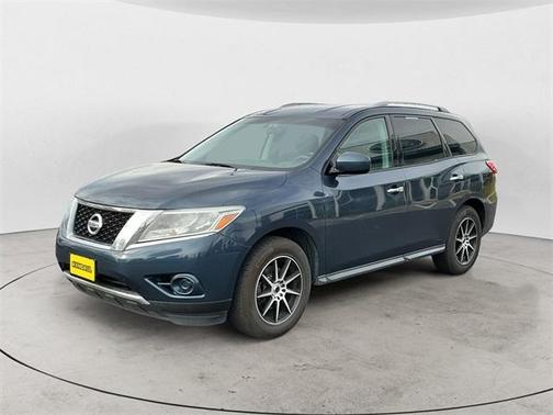 2016 Nissan Pathfinder S