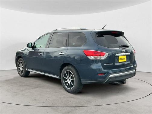 2016 Nissan Pathfinder S