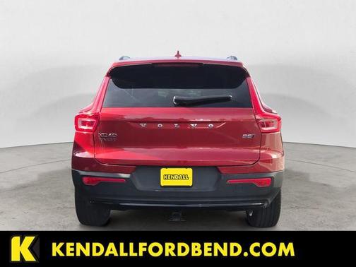 Fusion Red Metallic 2025 Volvo XC40 B5 Plus Dark Theme