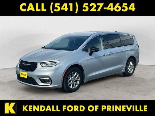 Silver Mist Clearcoat 2024 Chrysler Pacifica Touring-L