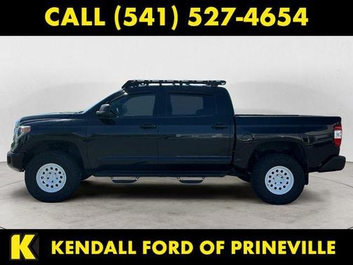 Midnight Black Metallic 2018 Toyota Tundra SR5