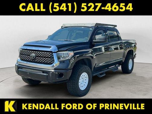 Midnight Black Metallic 2018 Toyota Tundra SR5