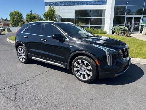 Black Metallic 2019 Cadillac XT4 Luxury