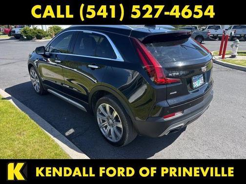 Black Metallic 2019 Cadillac XT4 Luxury