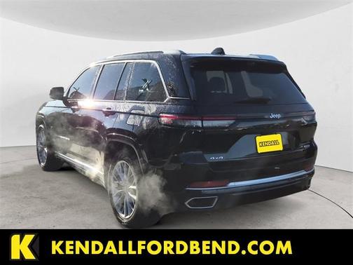 2023 Jeep Grand Cherokee Summit