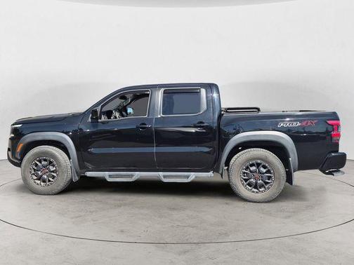Black 2022 Nissan Frontier PRO-4X