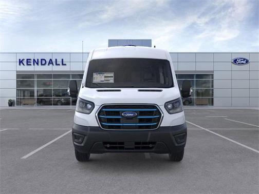 2025 Ford E-Transit Base