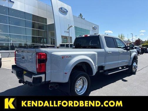 Avalanche 2025 Ford F-450 Lariat