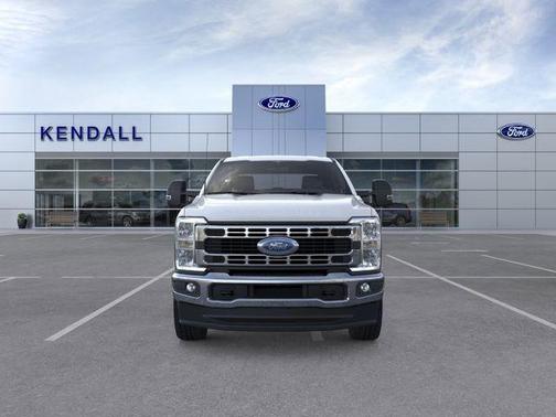 Oxford White 2026 Ford F-350 XLT