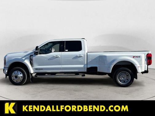 Oxford White 2025 Ford F-450 Lariat