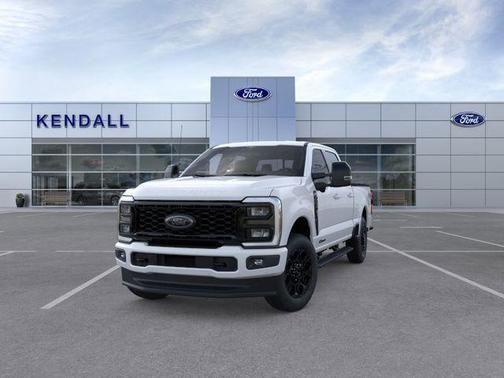 Oxford White 2026 Ford F-350 Lariat Super Duty
