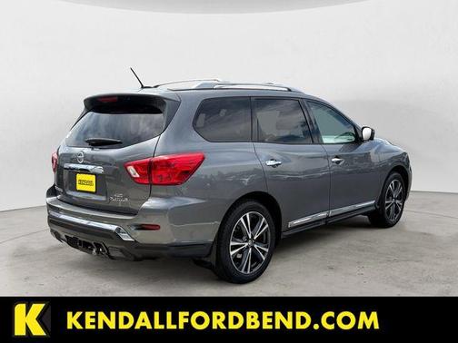 Gun Metallic 2018 Nissan Pathfinder Platinum