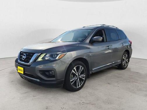 Gun Metallic 2018 Nissan Pathfinder Platinum