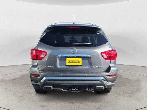 Gun Metallic 2018 Nissan Pathfinder Platinum