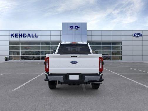White Metallic 2026 Ford F-350 Lariat Super Duty