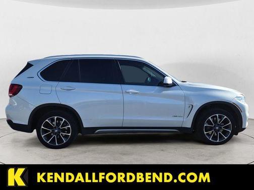 White Metallic 2018 BMW X5 eDrive xDrive40e