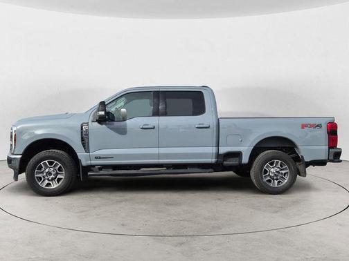 2025 Ford F-350 Lariat Super Duty