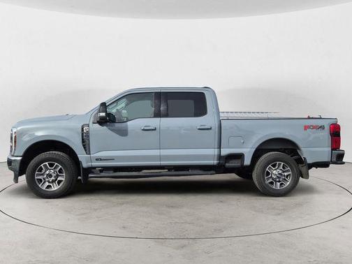 2025 Ford F-350 Lariat Super Duty