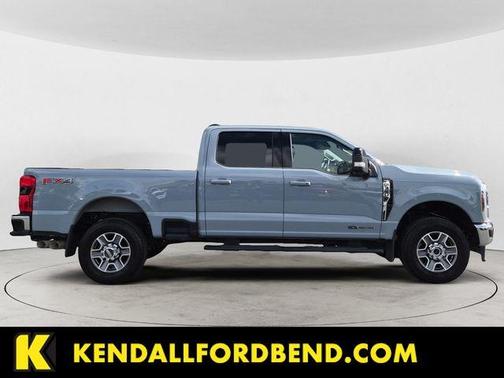 GLACIAR 2025 Ford F-350 Lariat Super Duty