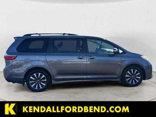 2018 Toyota Sienna Limited Premium