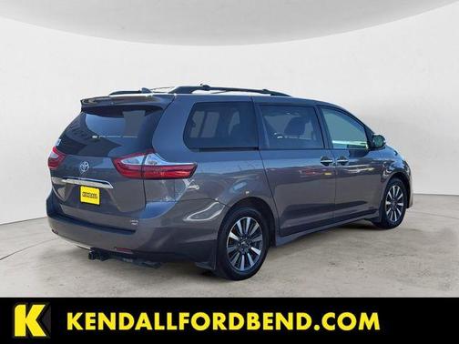 Predawn Gray Mica 2018 Toyota Sienna Limited Premium