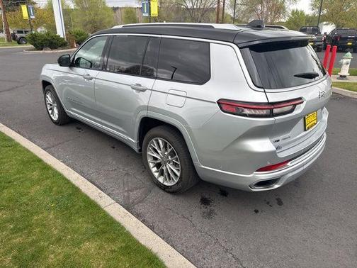 2022 Jeep Grand Cherokee L Summit