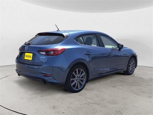 2018 Mazda Mazda3 Touring
