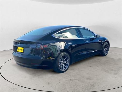 2019 Tesla Model 3 Standard Range Plus