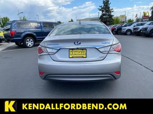 2013 Hyundai SONATA Hybrid Limited