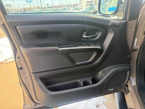 2022 Nissan Titan PRO-4X