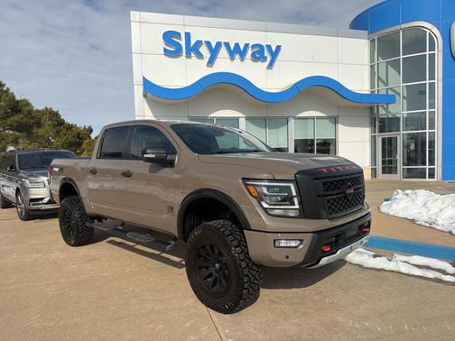 2022 Nissan Titan PRO-4X