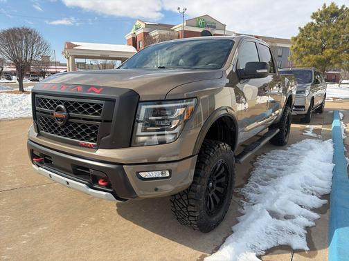 2022 Nissan Titan PRO-4X