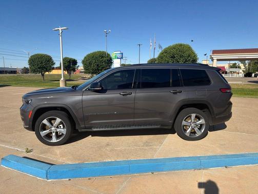 Baltic Gray Metallic Clearcoat 2022 Jeep Grand Cherokee L Limited